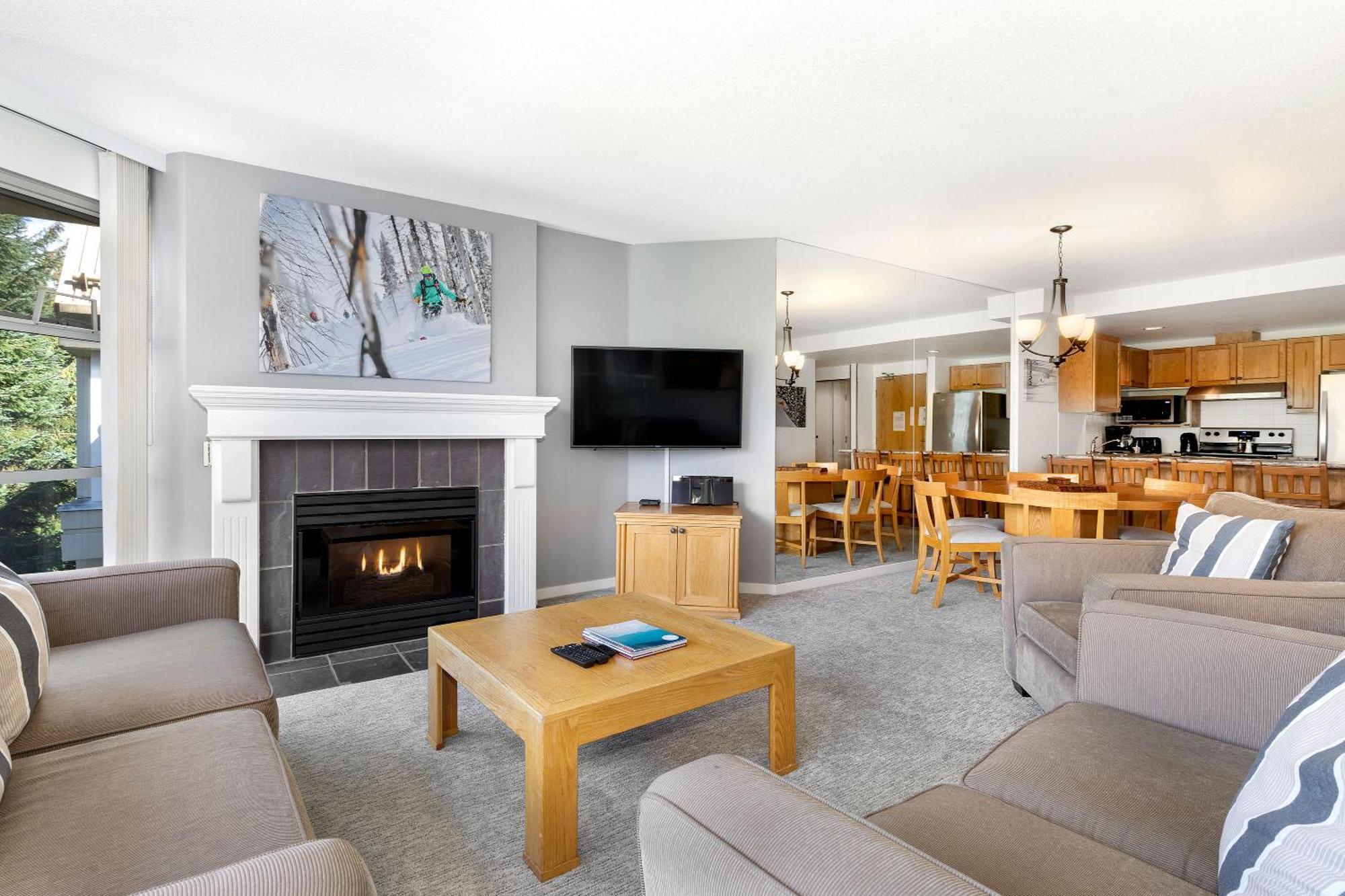 Apartment The Woodrun By Whiski Jack Whistler